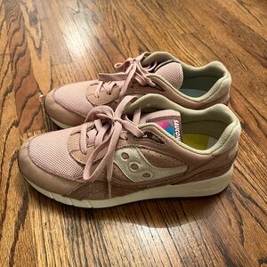 Saucony Shadow 6000 Sneakers- Pink